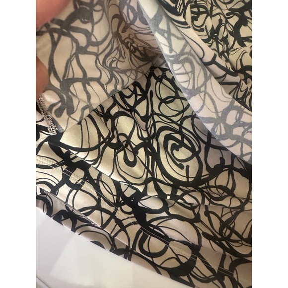 Women M Beige wrap style blouse water color abstract Susan Graver 3/4 sleeve - Picture 6 of 8